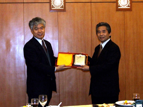 任学锋副市长会见一汽丰田总经理一行
