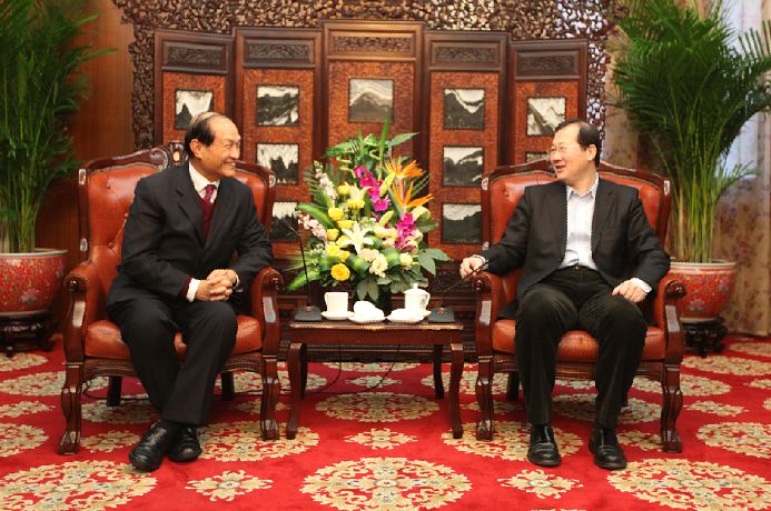 任学锋副市长会见康师傅控股公司中国区董事长赵慧敬一行